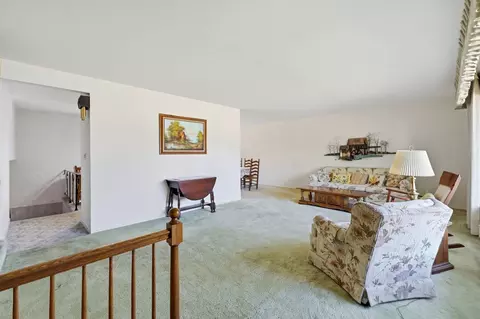 Other - 539 Sandy Ln, Des Plaines, IL 60016 photo 2 of 7