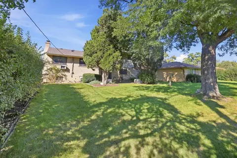 Exterior - 539 Sandy Ln, Des Plaines, IL 60016 photo 4 of 4