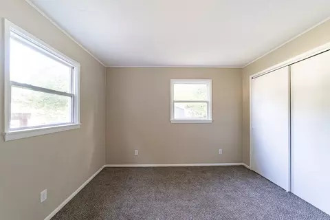 Bedroom - 18 E Dearborn St, Plano, IL 60545 photo 3 of 5