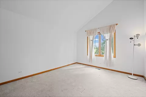 Bedroom - 3780 Wilke Rd, Rolling Meadows, IL 60008 photo 1 of 2