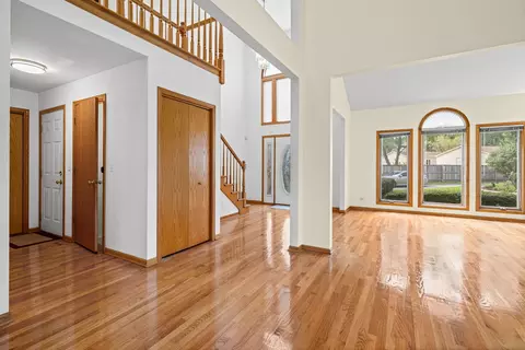 Living - 3780 Wilke Rd, Rolling Meadows, IL 60008 photo 3 of 10