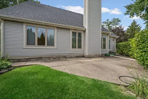 Exterior - 3780 Wilke Rd, Rolling Meadows, IL 60008 photo 6 of 7