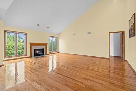 Living - 3780 Wilke Rd, Rolling Meadows, IL 60008 photo 6 of 10