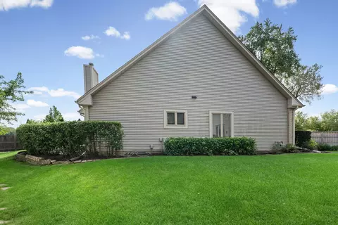 Exterior - 3780 Wilke Rd, Rolling Meadows, IL 60008 photo 5 of 7