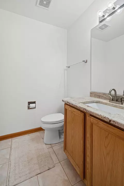 Bath - 3780 Wilke Rd, Rolling Meadows, IL 60008 photo 3 of 3