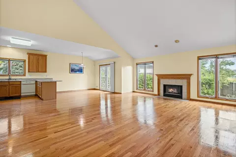 Living - 3780 Wilke Rd, Rolling Meadows, IL 60008 photo 7 of 10