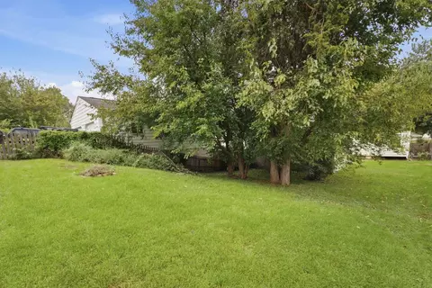 Exterior - 1727 13th Ave, Moline, IL 61265 photo 3 of 3
