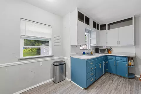 Kitchen - 1727 13th Ave, Moline, IL 61265 photo 2 of 2