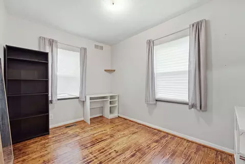 Bedroom - 1727 13th Ave, Moline, IL 61265 photo 1 of 3