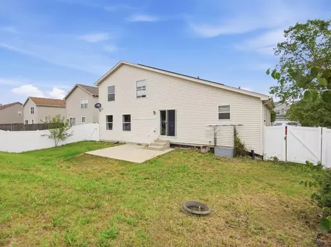 Exterior - 1301 Idabright Dr, Plainfield, IL 60586 photo 3 of 3