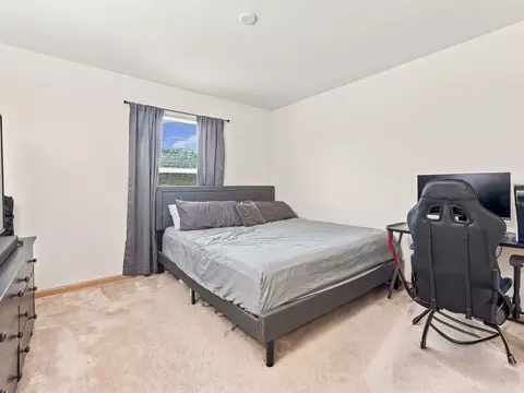 Bedroom - 1301 Idabright Dr, Plainfield, IL 60586 photo 3 of 4