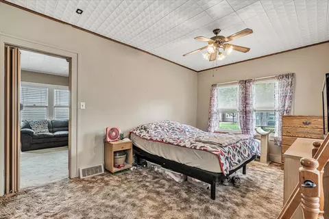 Bedroom - 5133 7th Ave, Moline, IL 61265 photo 5 of 7