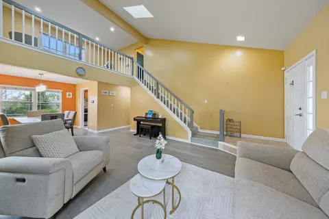 Other - 820 N Dexter Ln, Hoffman Estates, IL 60169 photo 2 of 11