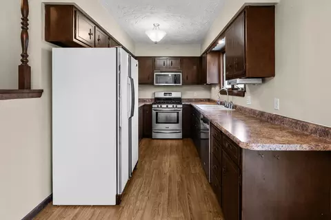 Kitchen - 201 Marlane Dr, Alpha, IL 61413 photo 3 of 3