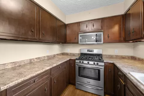 Kitchen - 201 Marlane Dr, Alpha, IL 61413 photo 1 of 3