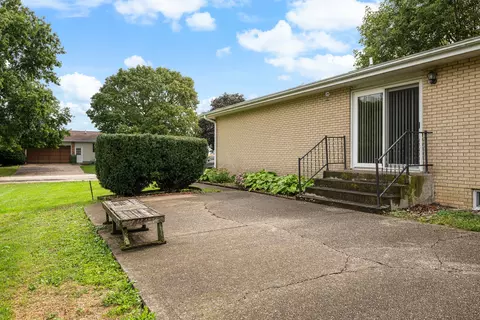 Exterior - 201 Marlane Dr, Alpha, IL 61413 photo 6 of 8