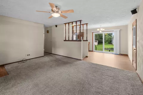 Living - 201 Marlane Dr, Alpha, IL 61413 photo 5 of 6