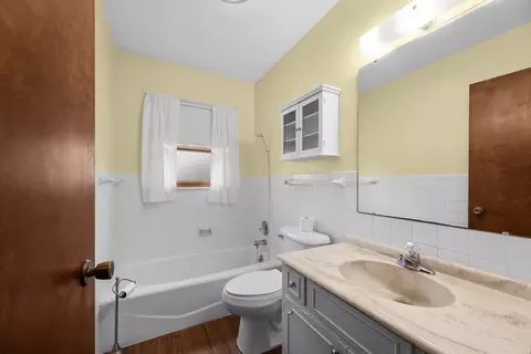 Bath - 201 Marlane Dr, Alpha, IL 61413 photo 1 of 2