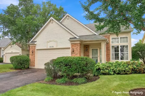 2231 Wilshire Ct, Grayslake, IL 60030