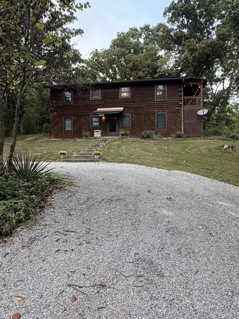 4083 Private Road 25, Pinckneyville, IL 62274