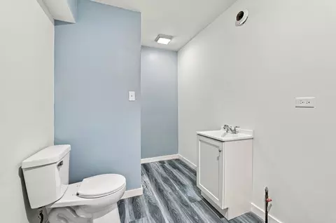 Bath - 5212 Aladdin Ct, Plainfield, IL 60586 photo 2 of 3