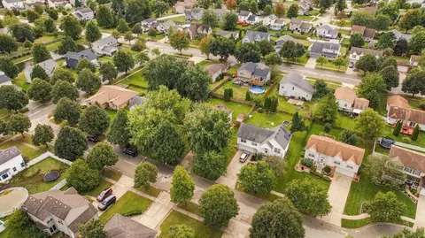 View/Area - 5212 Aladdin Ct, Plainfield, IL 60586 photo 7 of 11