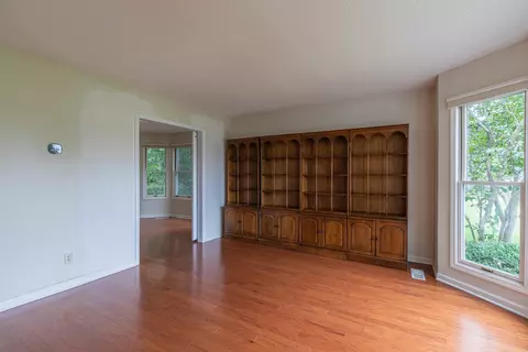 Living - 3477 Sunset Dr, Spring Valley, IL 61362 photo 1 of 6