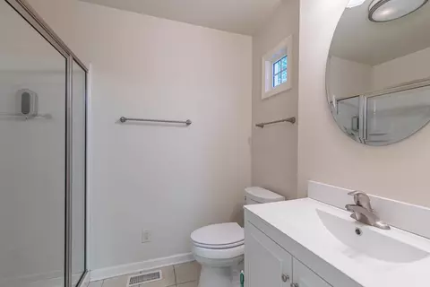 Bath - 3477 Sunset Dr, Spring Valley, IL 61362 photo 1 of 5