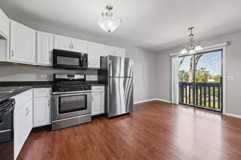 2358 South St #E, Elgin, IL 60123 photo 3