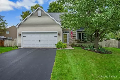 1529 Autumncrest Ct, Crystal Lake, IL 60014