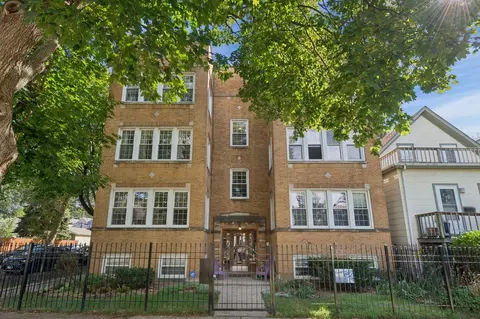 5125 N Claremont Ave #3S, Chicago, IL 60625
