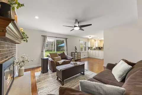 Other - 1608 Lois Ann Ln, Naperville, IL 60563 photo 4 of 10