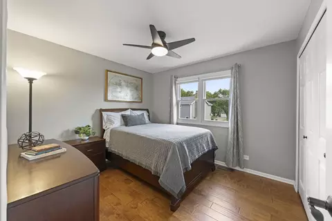 Bedroom - 1608 Lois Ann Ln, Naperville, IL 60563 photo 3 of 8