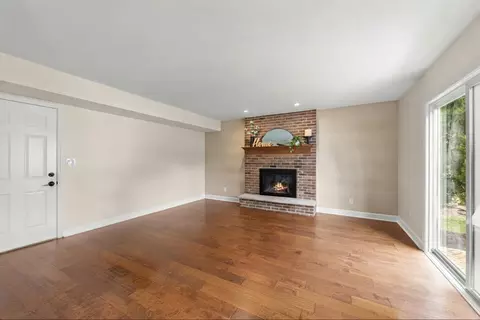 Living - 1608 Lois Ann Ln, Naperville, IL 60563 photo 5 of 7