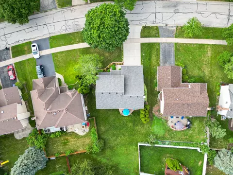 View/Area - 1608 Lois Ann Ln, Naperville, IL 60563 photo 1 of 4