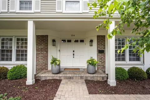 154 Willow Ave, Deerfield, IL 60015 photo 2