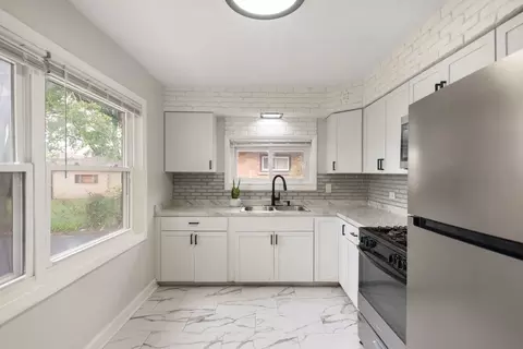 Kitchen - 2829 Stafford Dr, Markham, IL 60428 photo 1 of 2