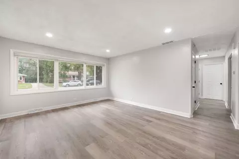 Living - 2829 Stafford Dr, Markham, IL 60428 photo 1 of 3