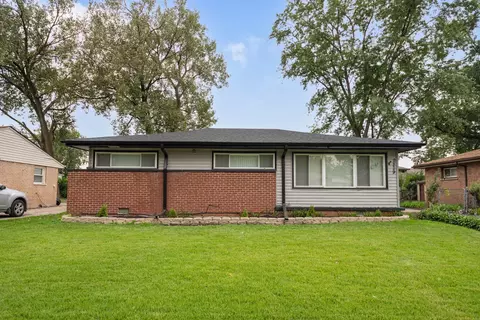 Exterior - 2829 Stafford Dr, Markham, IL 60428 photo 2 of 4