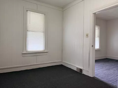 403 E 9th St, Peru, IL 61354 photo 6