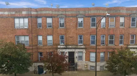 231 E 59th St #1, Chicago, IL 60637