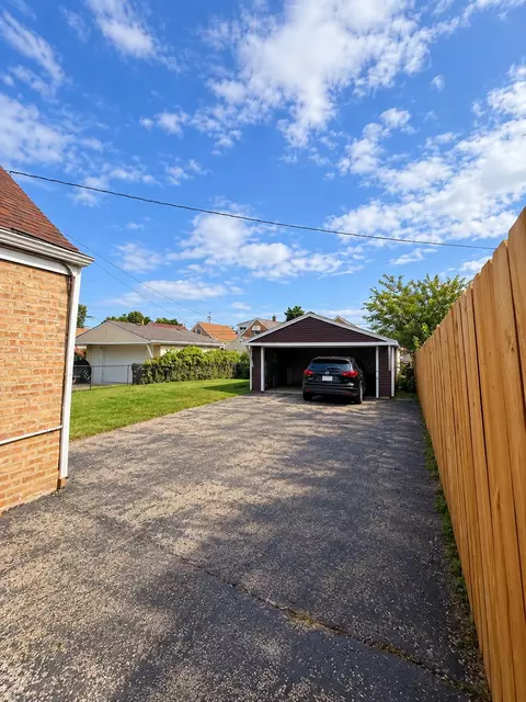 Exterior - 4137 Ruby St, Schiller Park, IL 60176 photo 2 of 2