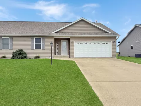 209 Evergreen St #B, Gifford, IL 61847