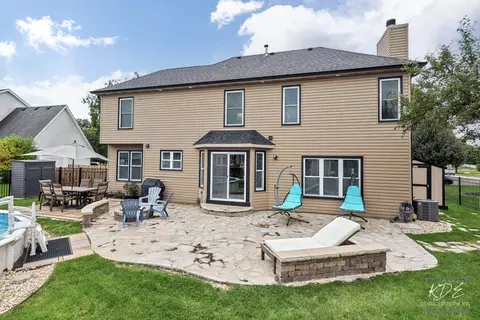 Exterior - 24844 Ambrose Rd, Plainfield, IL 60585 photo 9 of 12