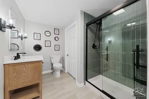 Bath - 24844 Ambrose Rd, Plainfield, IL 60585 photo 5 of 5