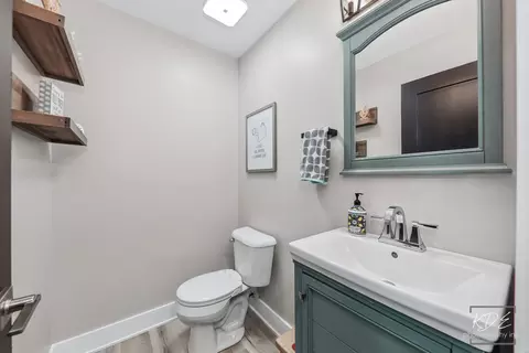 Bath - 24844 Ambrose Rd, Plainfield, IL 60585 photo 1 of 5