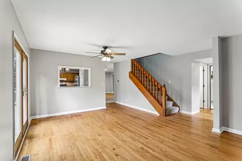 Living - 4399 Bluebird Ct, Gurnee, IL 60031 photo 7 of 9