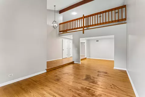 Living - 4399 Bluebird Ct, Gurnee, IL 60031 photo 4 of 9