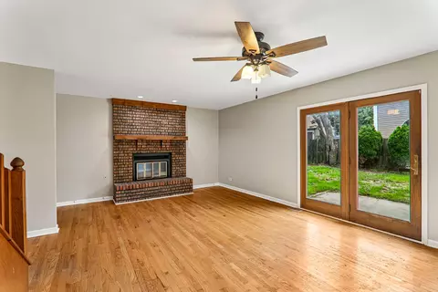 Living - 4399 Bluebird Ct, Gurnee, IL 60031 photo 1 of 9