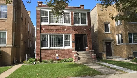 4828 N Karlov Ave, Chicago, IL 60630